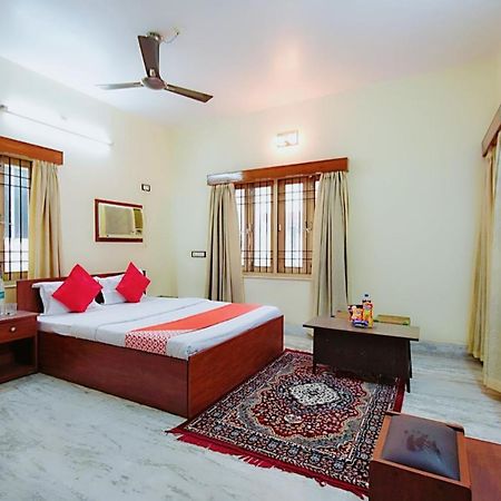 Oyo Retro Residency Hotel Durgápur Kültér fotó