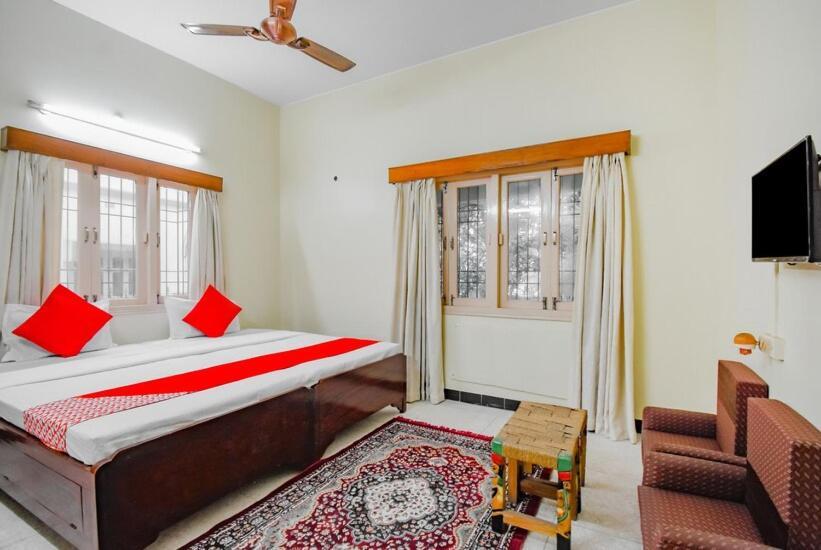 Oyo Retro Residency Hotel Durgápur Kültér fotó